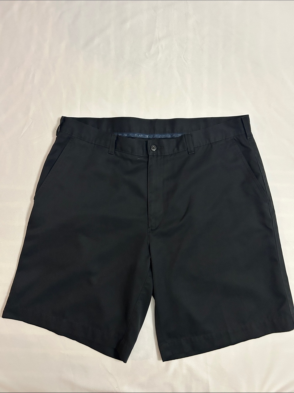 PGA TOUR Men's Black Performance Shorts 38